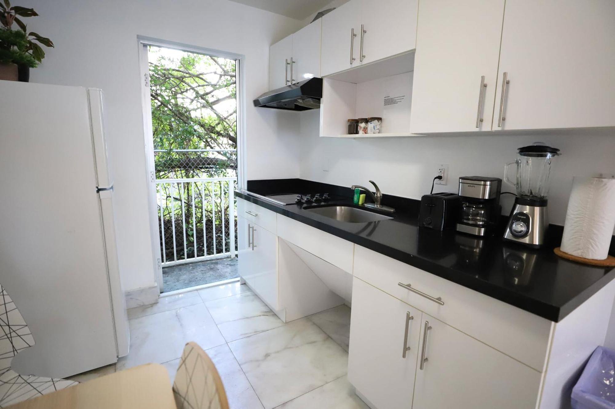 South Beach 2 Bedroom Family Pet Friendly Apartment With Free Parking On Premise 마이애미 비치 외부 사진