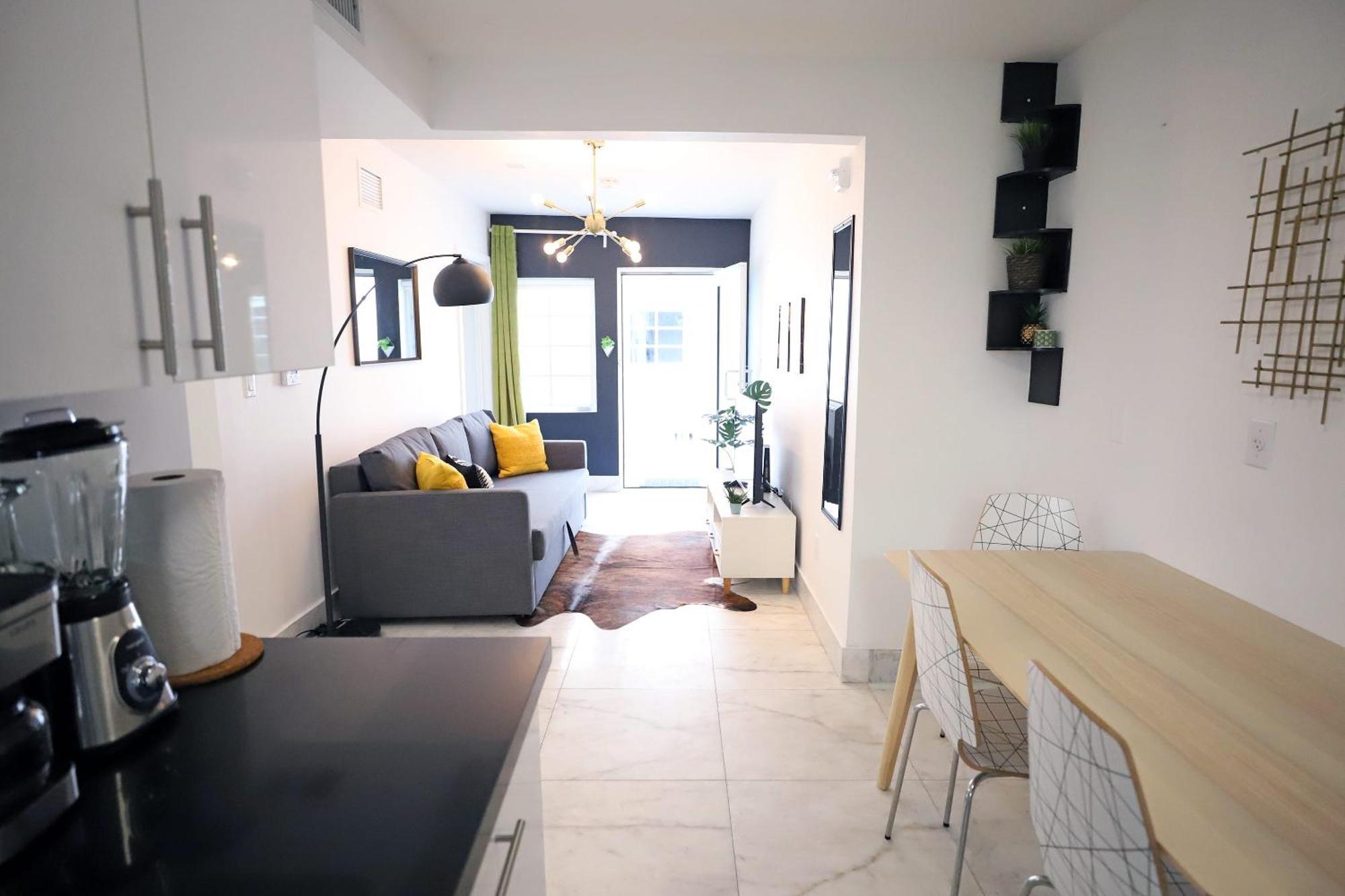 South Beach 2 Bedroom Family Pet Friendly Apartment With Free Parking On Premise 마이애미 비치 외부 사진