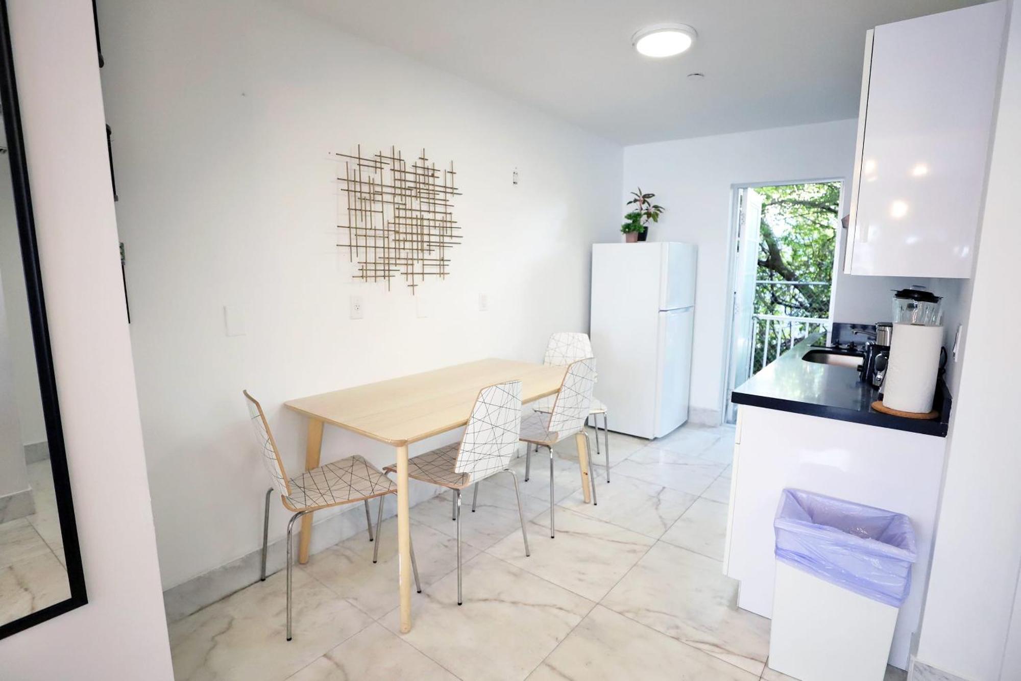 South Beach 2 Bedroom Family Pet Friendly Apartment With Free Parking On Premise 마이애미 비치 외부 사진