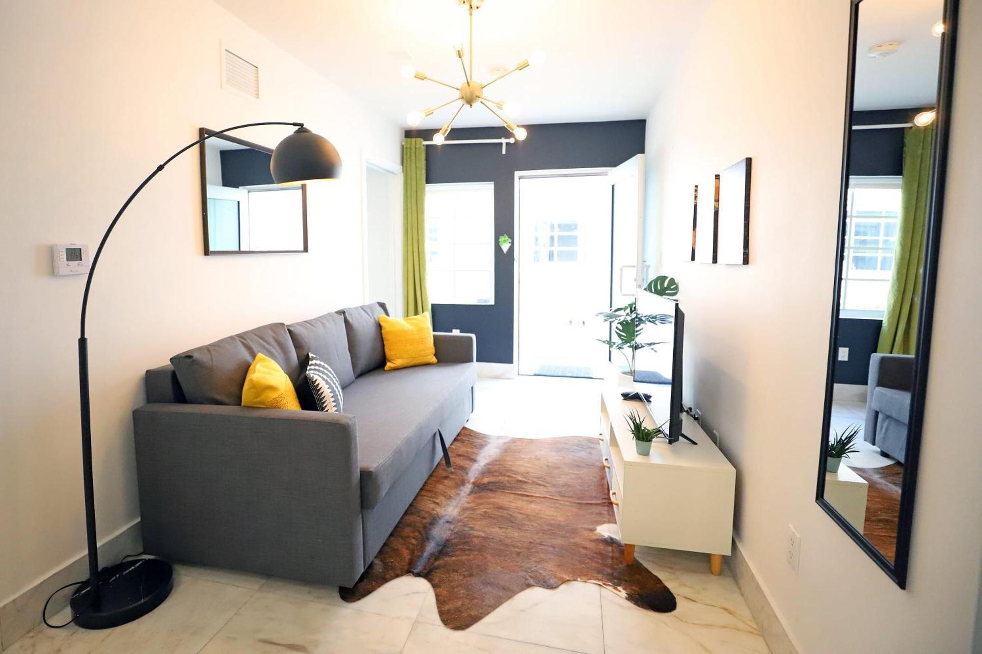 South Beach 2 Bedroom Family Pet Friendly Apartment With Free Parking On Premise 마이애미 비치 외부 사진
